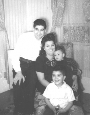 Uncle Ri, Aunt Glo, Bill & Frank